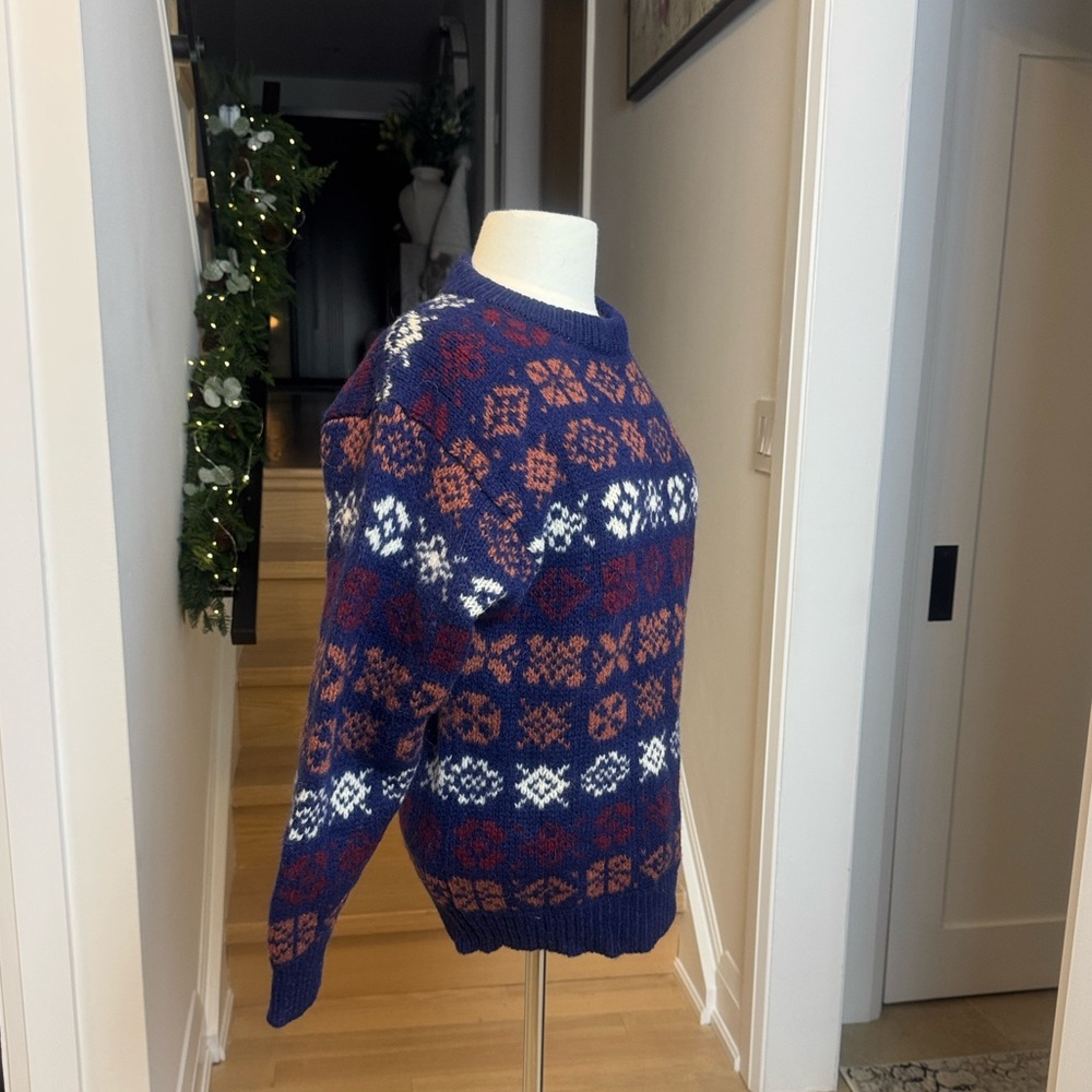Vintage Eaton Attitude 100% Pure Virgin Wool Fair Isle Sweater Navy Multi Size L - Picture 3 of 5